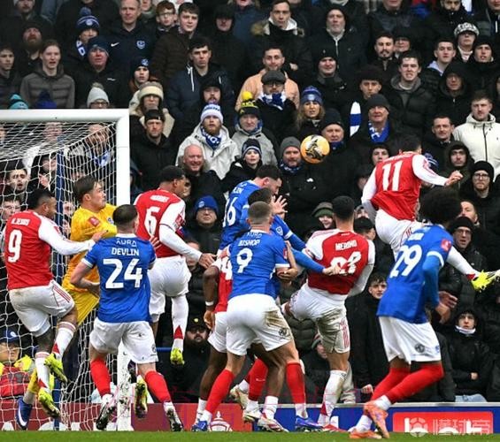 本赛季阿森纳已3次通过角球单场打进至少2球,冠绝全英超 本赛季阿森纳已3次通过角球单场打进至少2球,冠绝全英超